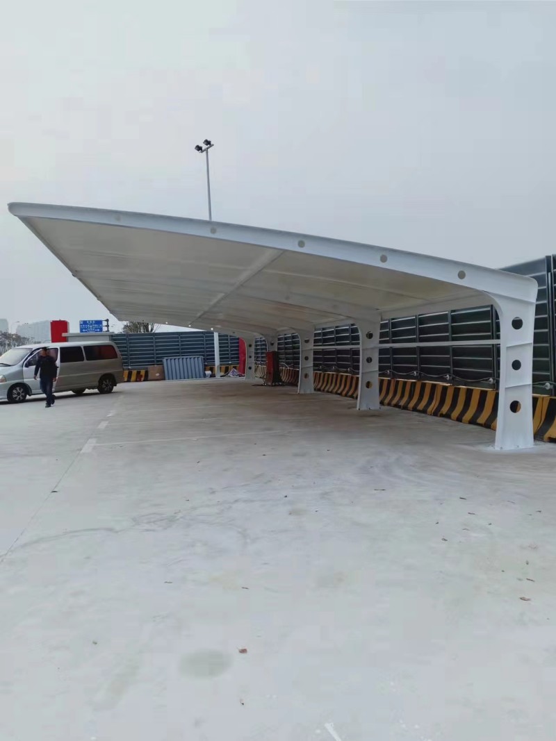 如何选择龙泉市电动推拉棚公司？北雨膜结构值得信赖